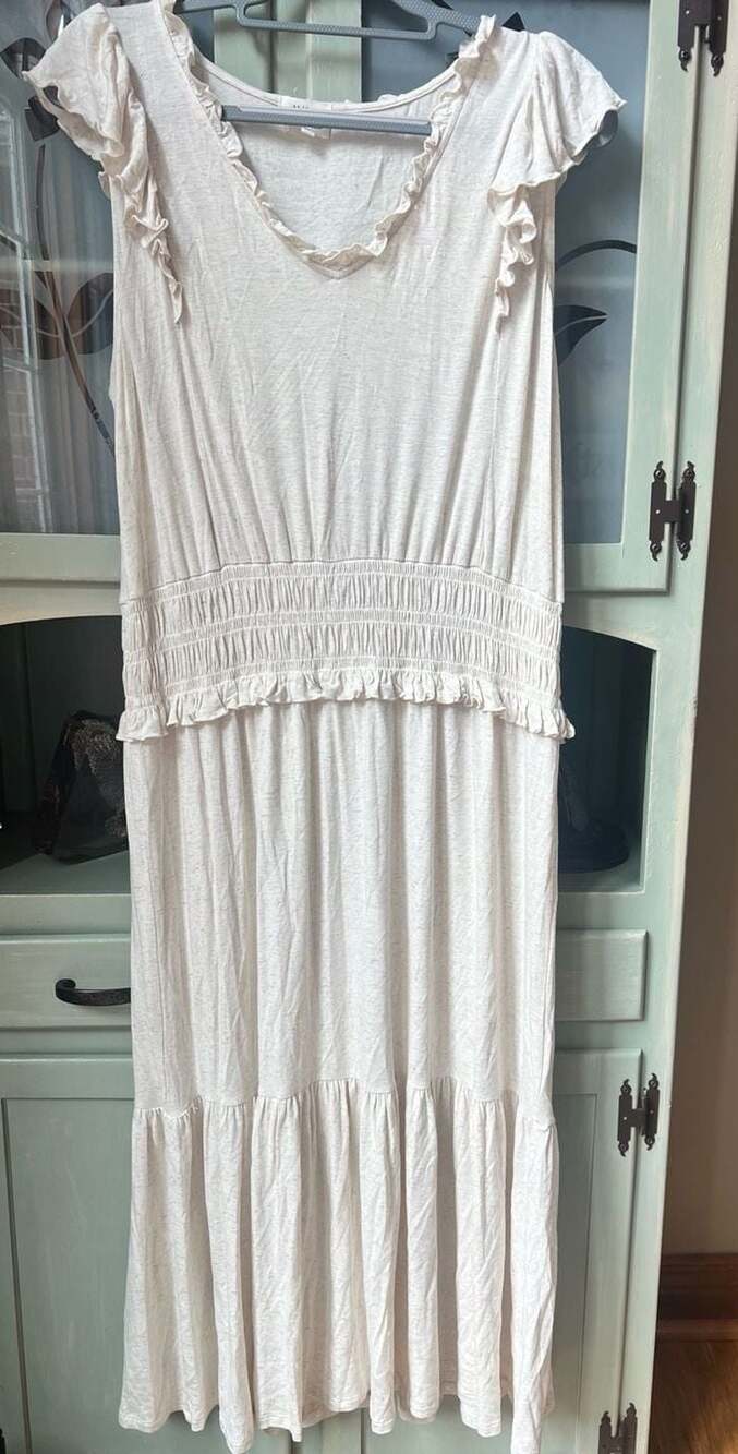 Ava James Sleeveless Shirred Waist Ruffle Detail Maxi Dress XL - Picture 2 of 6